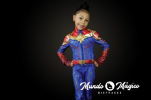 capitana marvel niña