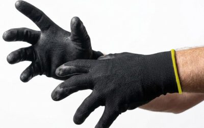 Guantes negros de poliéster