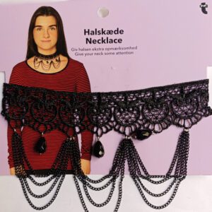 collar gótico de encaje
