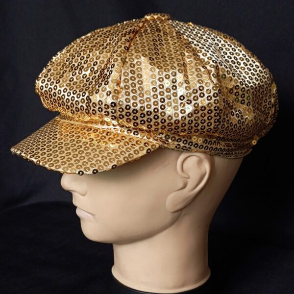 gorra de lentejuelas dorada