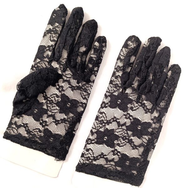 guantes negros de encaje pequeños