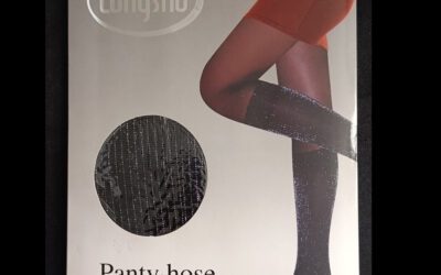 Mallas negras brillantes estilo bota