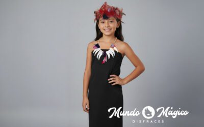 EC.0M 106-B Oriente mujer plumas rojas T8 10 12